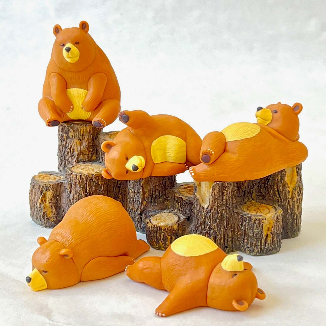 Hitoyasumi Suru Kuma Relax Bear Figurine (assorted)